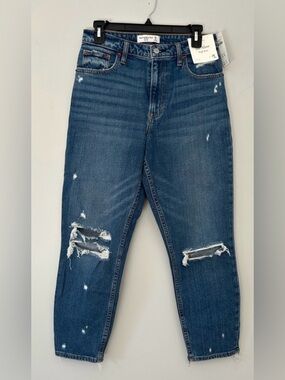 Abercrombie & Fitch The Mom high rise Distressed jeans size 28/6R NWT